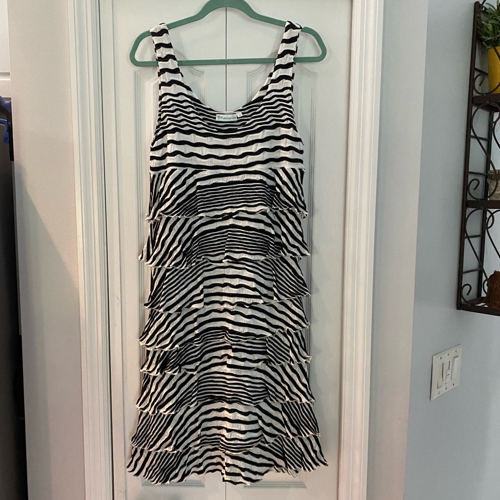 LULU-B Tiered Sleeveless Dress, Small (size 8)